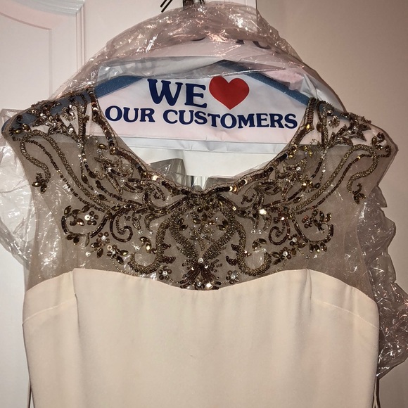 Marchesa Bridal Dress with beading - Picture 3 of 6